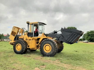 Bell L2208C Front End Loader