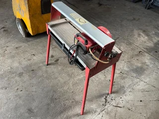 TH200 Tile Cutter
