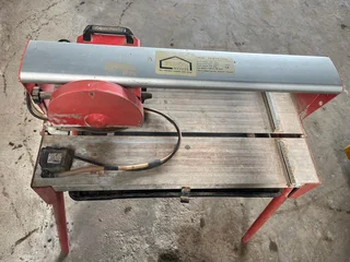 TH200 Tile Cutter