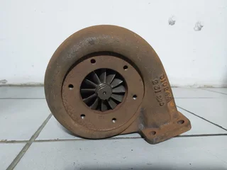 Schwitzer Turbocharger S76 310407