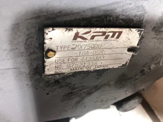 Excavator Hydraulic Swing Motor Kawasaki  MX750B0