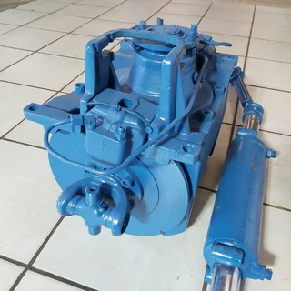 Merlo Diff And Steering Cylinder