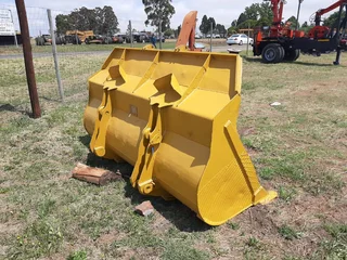 Volvo Front End Loader Bucket