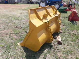 Volvo Front End Loader Bucket
