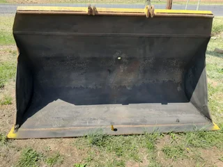 Volvo Front End Loader Bucket