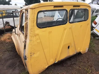 Nissan UG Diesel Truck Cab