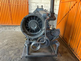 Deutz F6L912 Engine