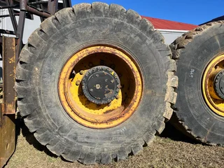 Tyre with Rim 20.5-25