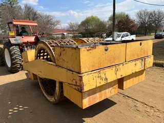 Tow Behind Grid Roller