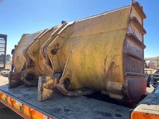 Caterpillar 988 FEL Bucket