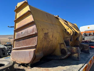 Caterpillar 988 FEL Bucket