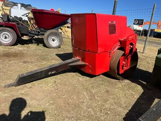 Smooth Drum Vibrating Roller