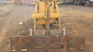 Komatsu WA100 Loader H-Frame