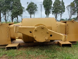 Caterpillar 966F Rear Differential Axle