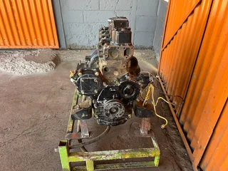 Yanmar Isuzu Komatsu 4D88 Engine Stripping For Spares