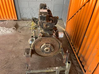 Yanmar Isuzu Komatsu 4D88 Engine Stripping For Spares