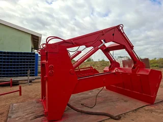 Trekker Laaigraaf Loader Attachment