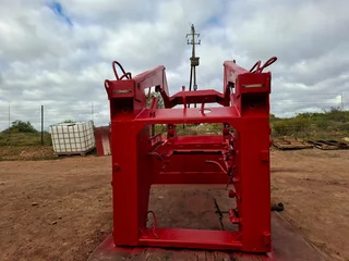 Trekker Laaigraaf Loader Attachment