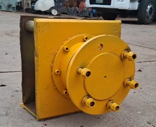 Bell SL483 Skidsteer Wheel Hub
