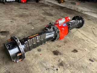 Dana Spicer 112/262 Rigid Front Differential Axle