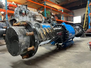 Dana Spicer 112/263 Rigid Rear Differential Axle