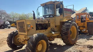 Dezzi H90 Haulage Tow Tractor 4x4