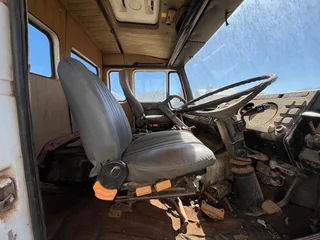 Mercedes Benz V-Series Truck Cab