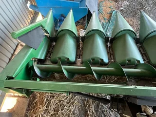 John Deere 893 Mielie Tafel 8 Ry