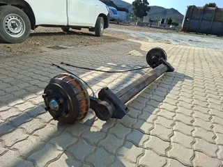 B1000 Braked Axle 1600kg
