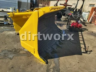 Caterpillar 972H Front End Loader Rock Side Dump Bucket