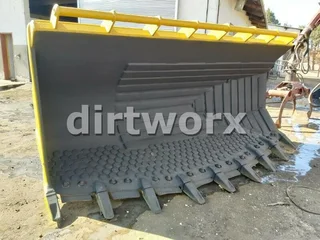 Caterpillar 972H Front End Loader Rock Side Dump Bucket