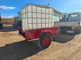 Trailer with 1000L Water Tank