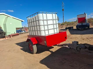 Trailer with 1000L Water Tank