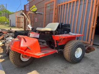 Jacobsen Trap King 2 Mini Tractor