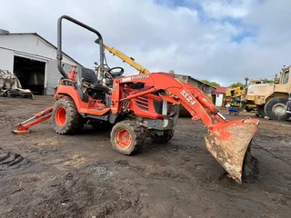 Kubota TLB BX24D