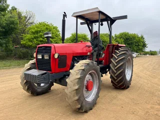 Massey Ferguson 440 Tractor