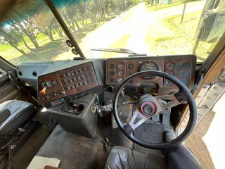 2006 International 9800i Pro Sleeper Horse Truck