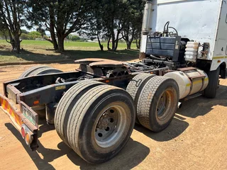 2006 International 9800i Pro Sleeper Horse Truck