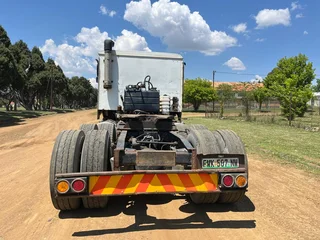 2006 International 9800i Pro Sleeper Horse Truck