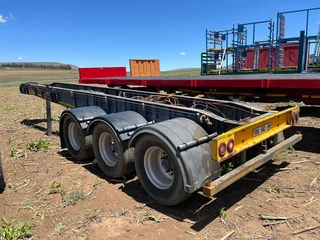 2004 Top Trailers Semi Tri Axle Skeletal Trailer