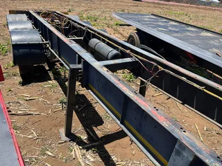 2004 Top Trailers Semi Tri Axle Skeletal Trailer