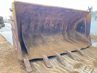 Caterpillar 988 FEL Bucket