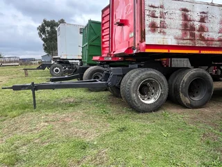 Henred Fruehauf Double Axle Dolly