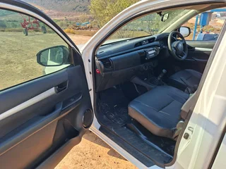 2022 Toyota Hilux 2.0 VVTi Bakkie