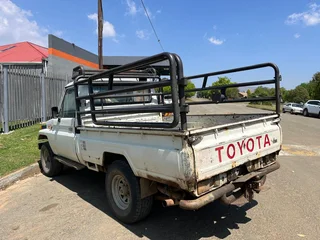 Toyota Land Cruiser FJ75 Bakkie