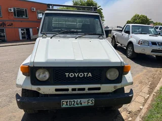 Toyota Land Cruiser FJ75 Bakkie