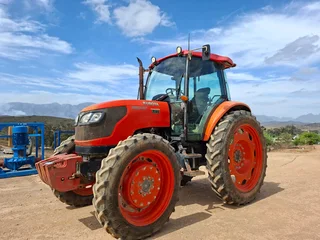 2018 Kubota M9540 Hoogloop Trekker
