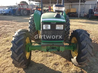 2007 John Deere 5415 MFWD Tractor
