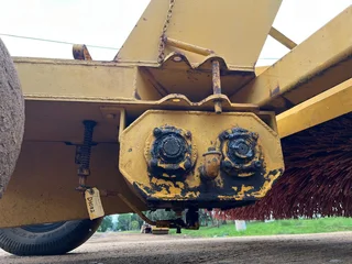 Macnay Road Broom Sweeper