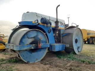 Smooth Drum Roller 15 Ton